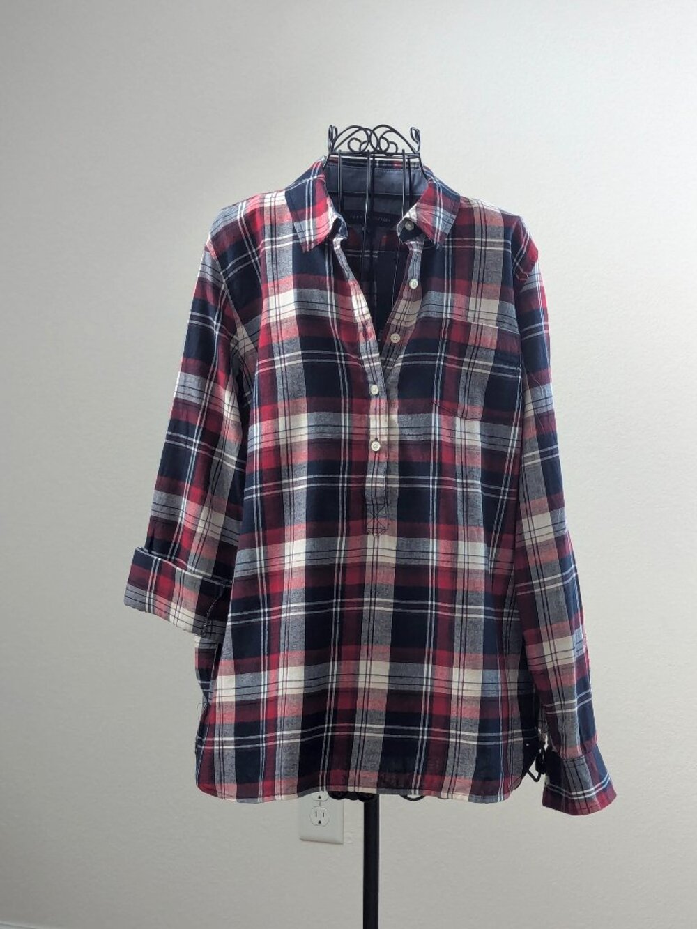 NWT Tommy Hilfiger L Plaid Cotton Shirt Red Black Roll Tab